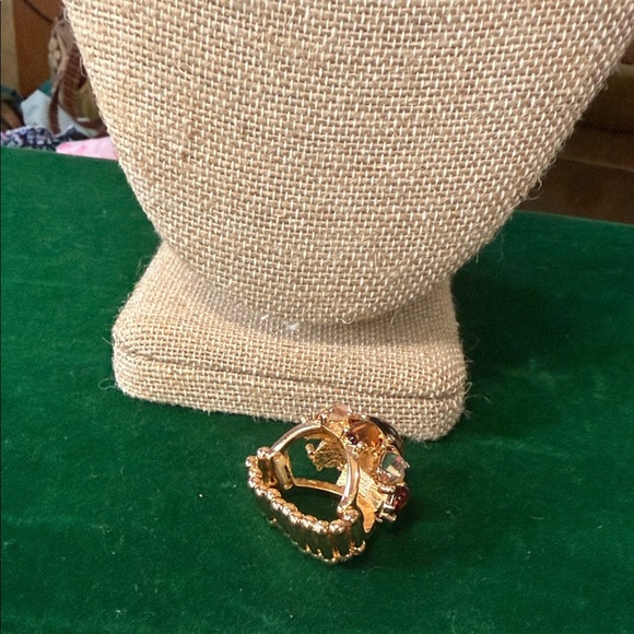 Elegant Gold and Brown Statement Ring - Picture 2 of 4